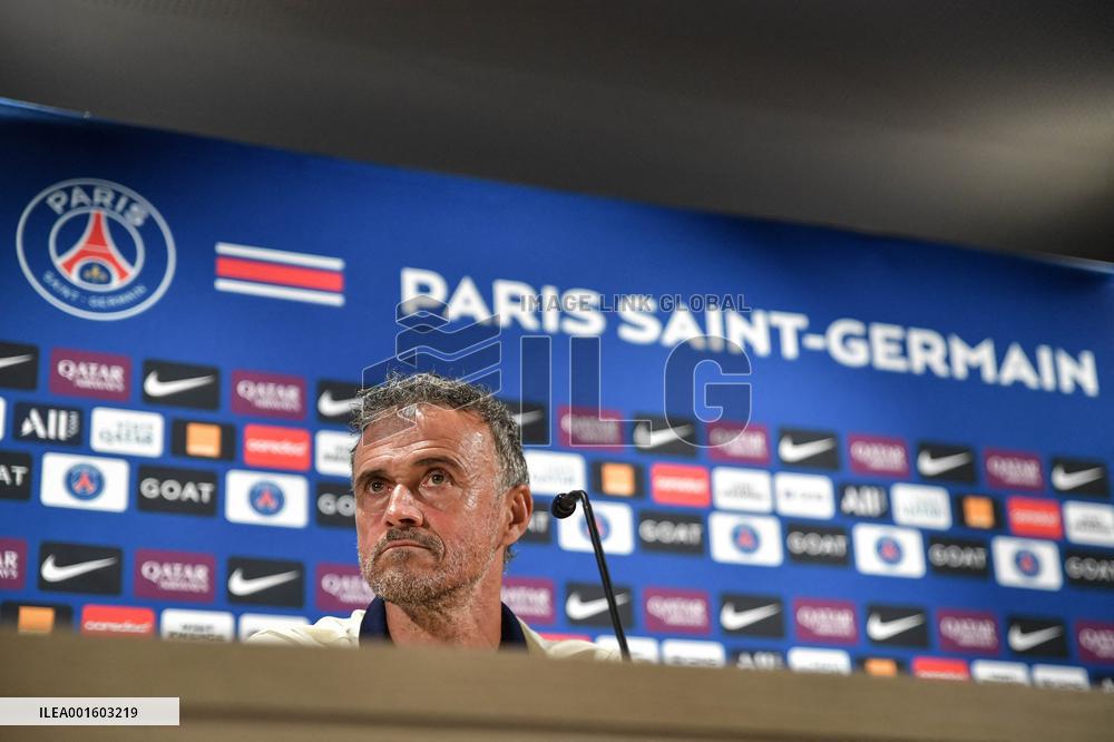 PSG Press Conference - Poissy