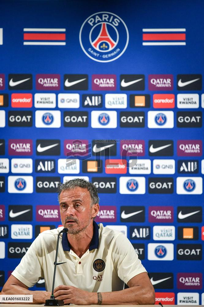 PSG Press Conference - Poissy