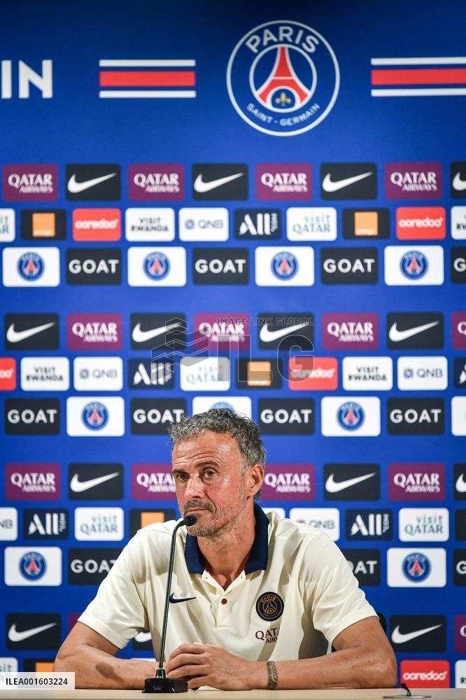 PSG Press Conference - Poissy
