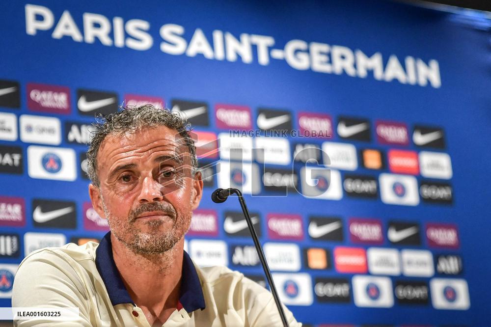 PSG Press Conference - Poissy