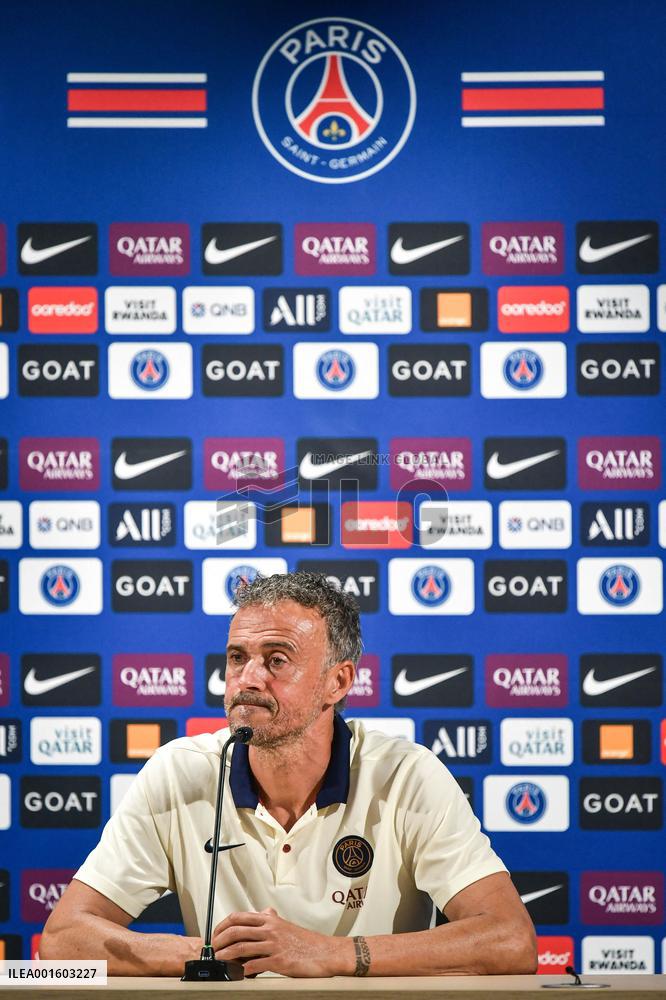 PSG Press Conference - Poissy