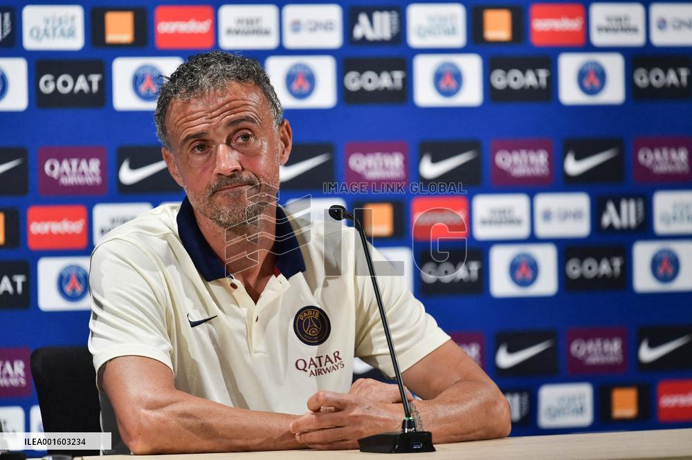 PSG Press Conference - Poissy