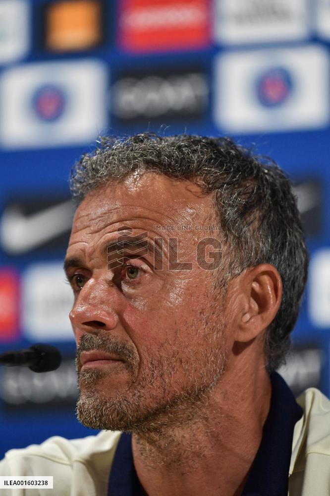 PSG Press Conference - Poissy