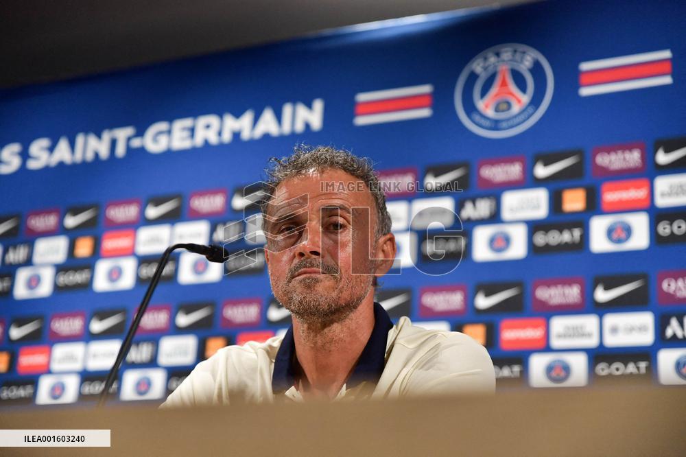 PSG Press Conference - Poissy