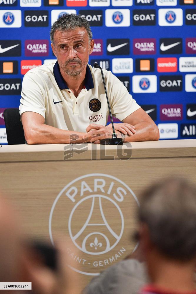 PSG Press Conference - Poissy