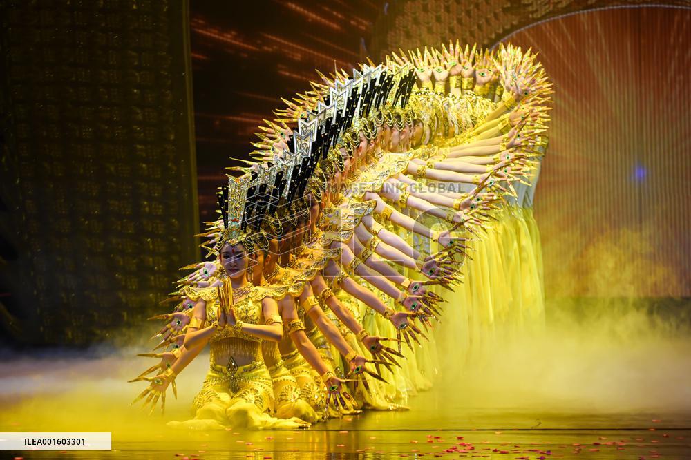 CHINA-GANSU-DUNHUANG-CULTURAL PERFORMANCES-"THOUSAND-ARMED THOUSAND-EYED" (CN)