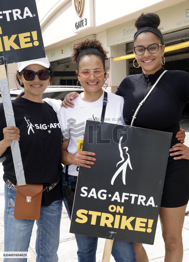 SAG AFTRA-WGA Strike outside Warner Brothers Studios - Burbank