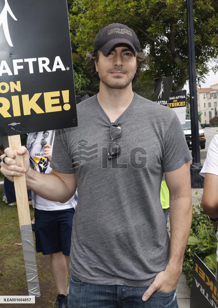 SAG AFTRA-WGA Strike outside Warner Brothers Studios - Burbank