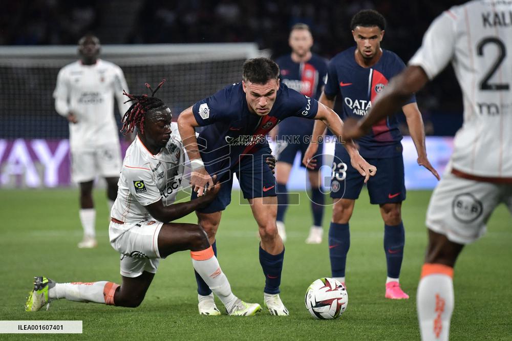 League 1 Football - PSG vs FC Lorient - Paris