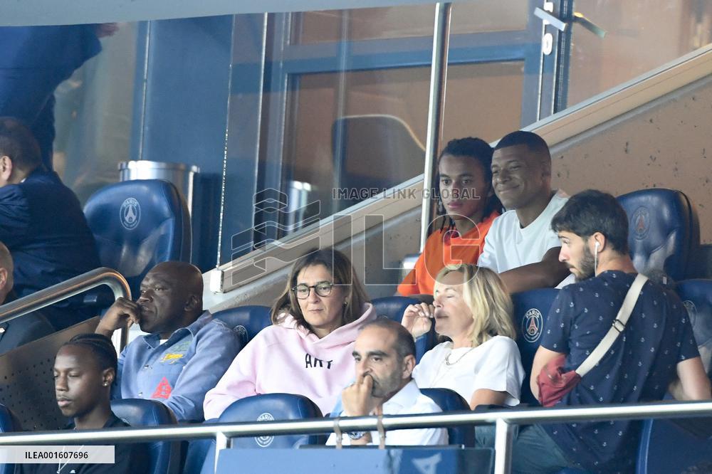Celebrities watch the PSG vs FC Lorient football match - Paris