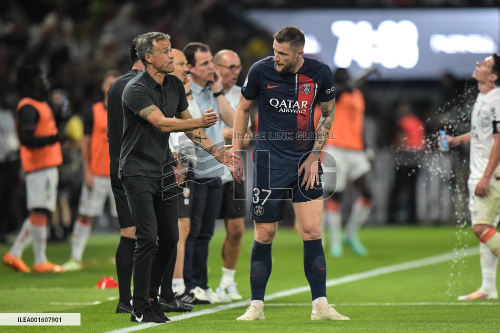 League 1 Football - PSG vs FC Lorient - Paris