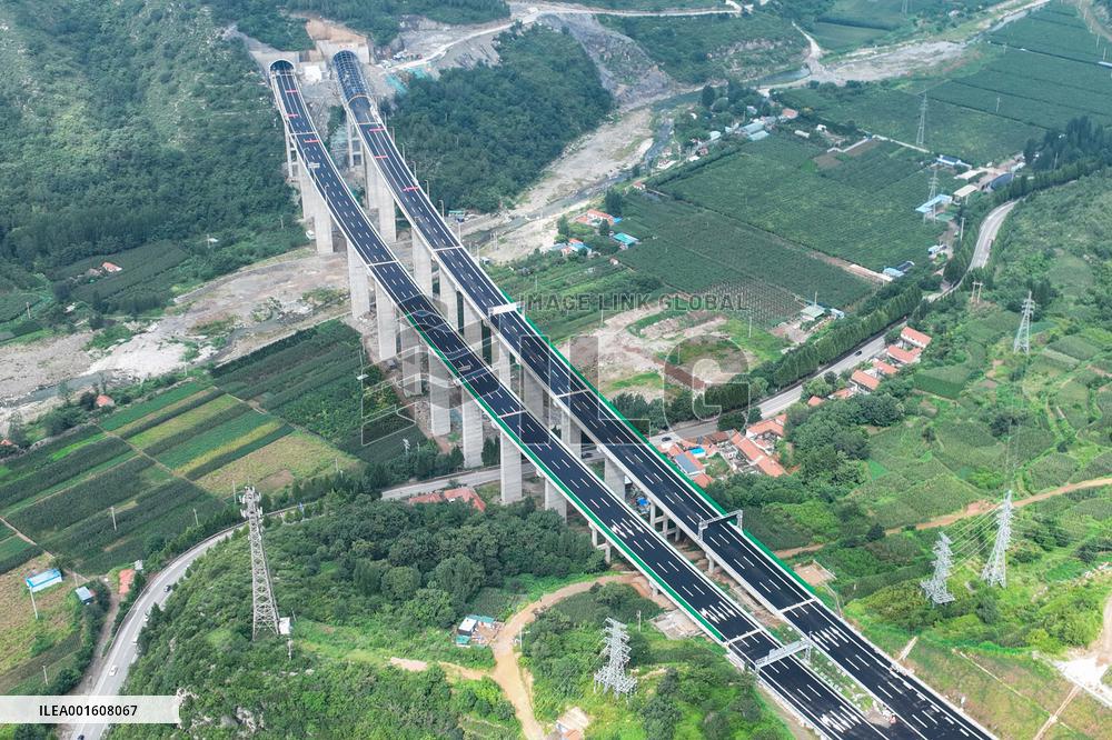 Jinan-Weifang Expressway Construction