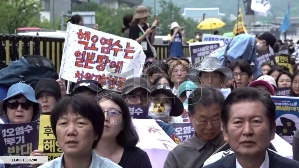 S. Koreans rally against Japan's radioactive wastewater discharge plan