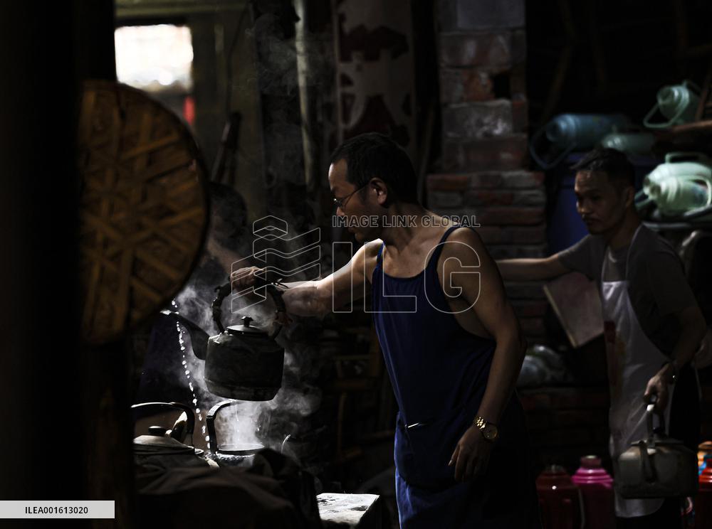 CHINA-SICHUAN-CHENGDU-OLD TEAHOUSE (CN)