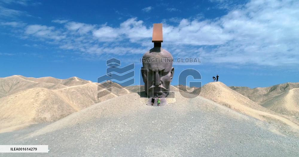 The Emperor in Han Dynasty Outdoor Sculpture in Guazhou