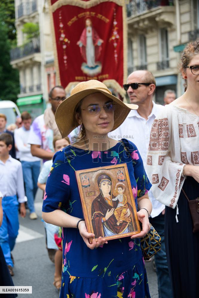Procession of the Priestly Society of Saint Pius X - Paris