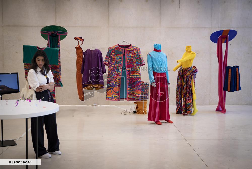 MIDEAST-JERUSALEM-BEZALEL ACADEMY-EXHIBITION