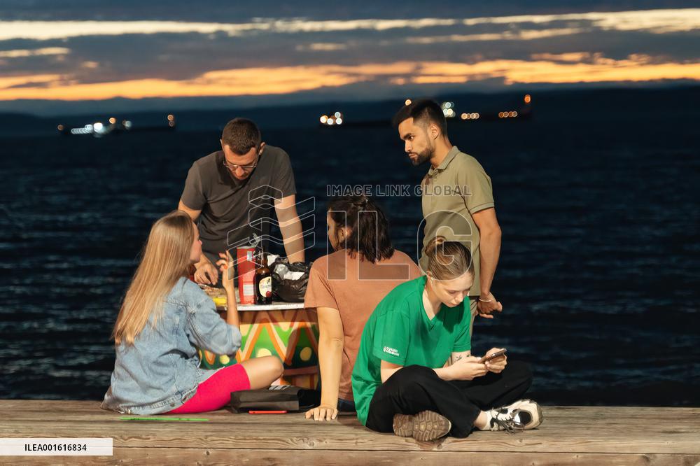 RUSSIA-VLADIVOSTOK-SEASIDE EVENING