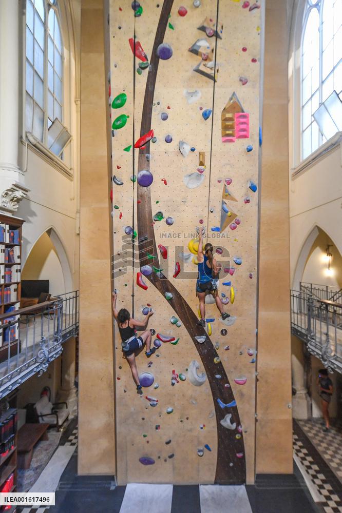 19th Century Church Transformed Into A Climbing Wall - Paris