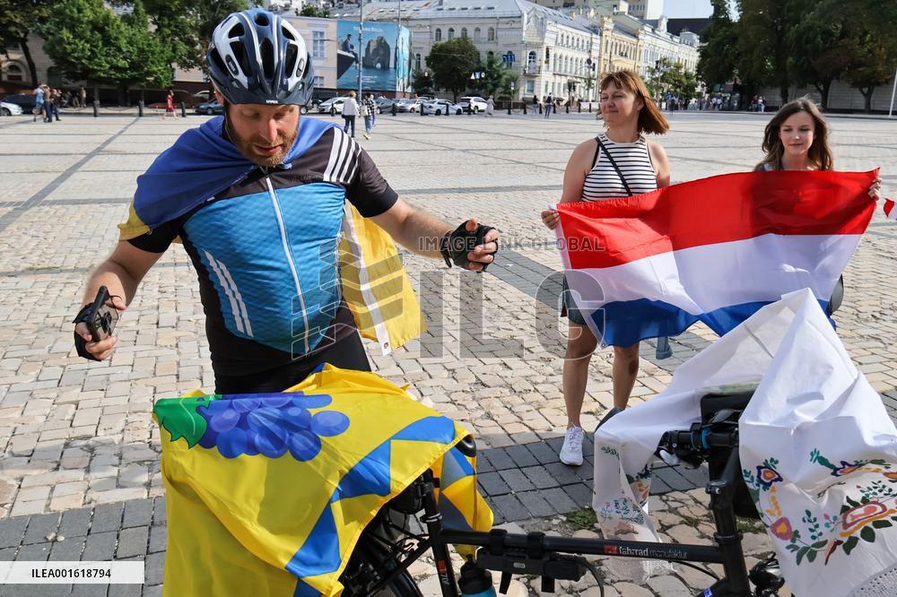 Michael Merten arrives in Kyiv