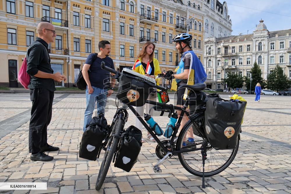 Michael Merten arrives in Kyiv