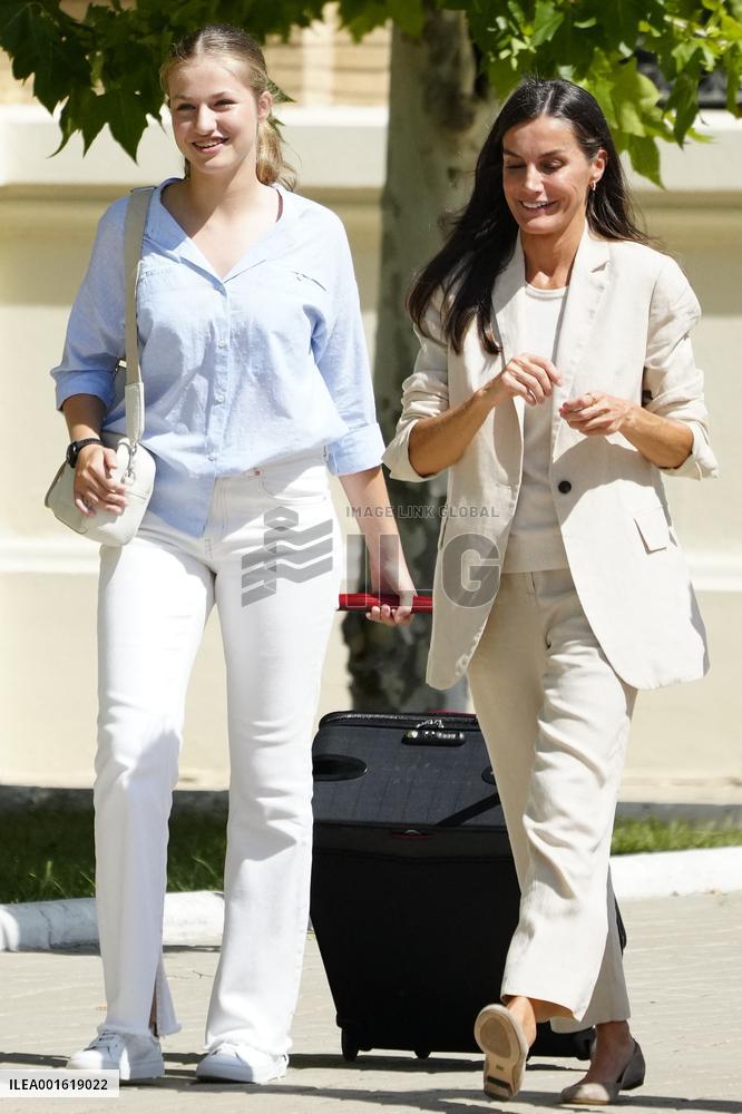 Princess Of Asturias Enters Military Academy - Zaragoza