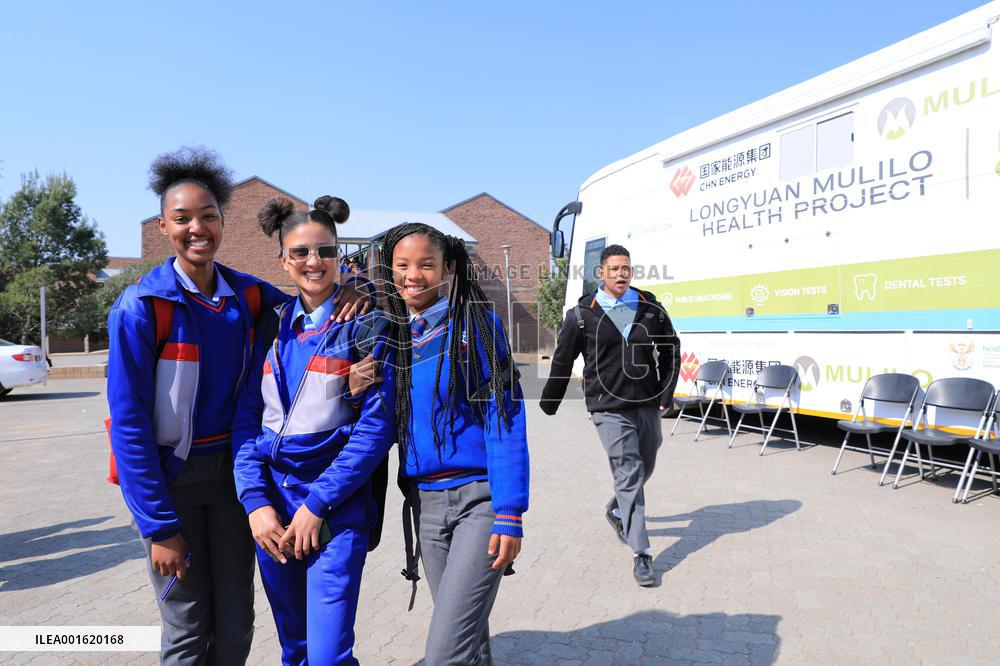 SOUTH AFRICA-DE AAR-CHINA-MEDICAL BUS