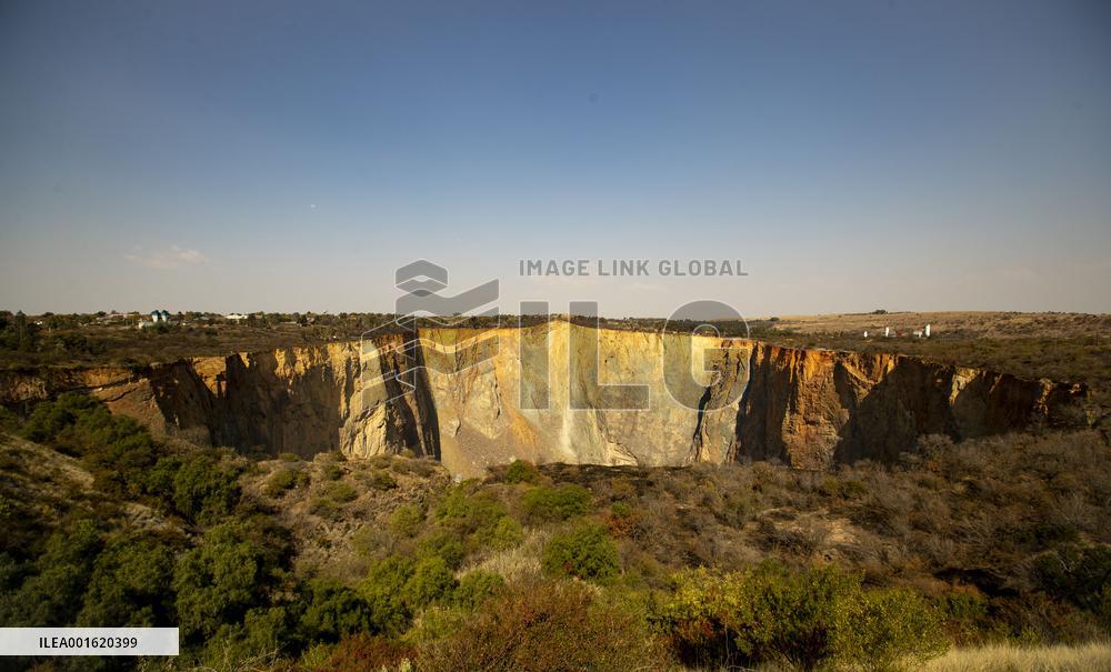 SOUTH AFRICA-SNAPSHOT