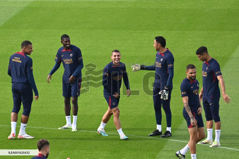 PSG Training Session - Poissy