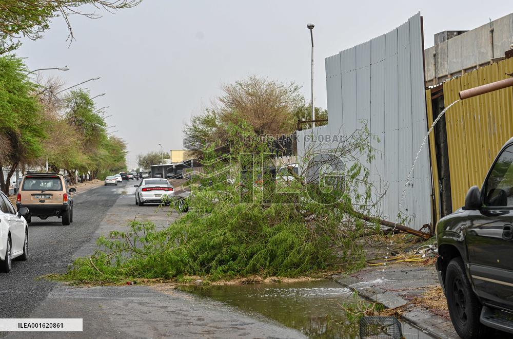 KUWAIT-JAHRA GOVERNORATE-THUNDERSTORM