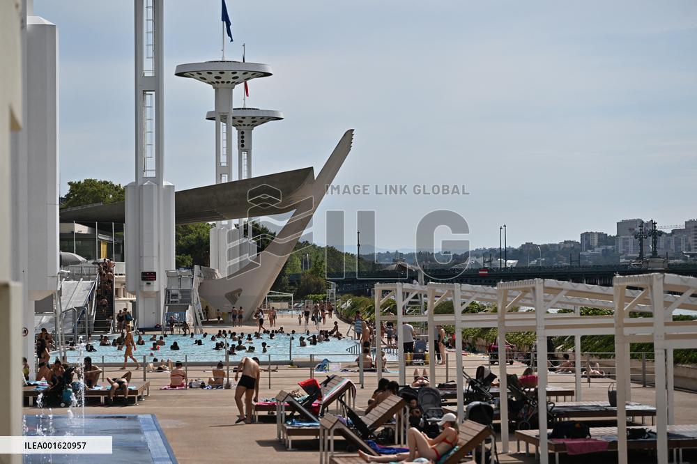 Heatwave In Lyon