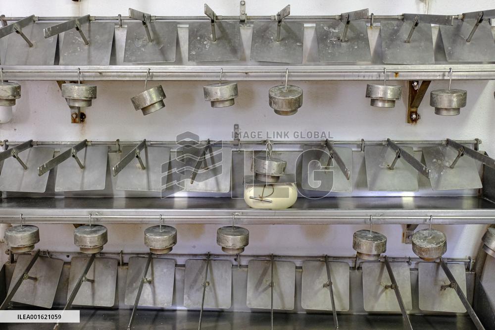 Mahon Cheese Making - Menorca