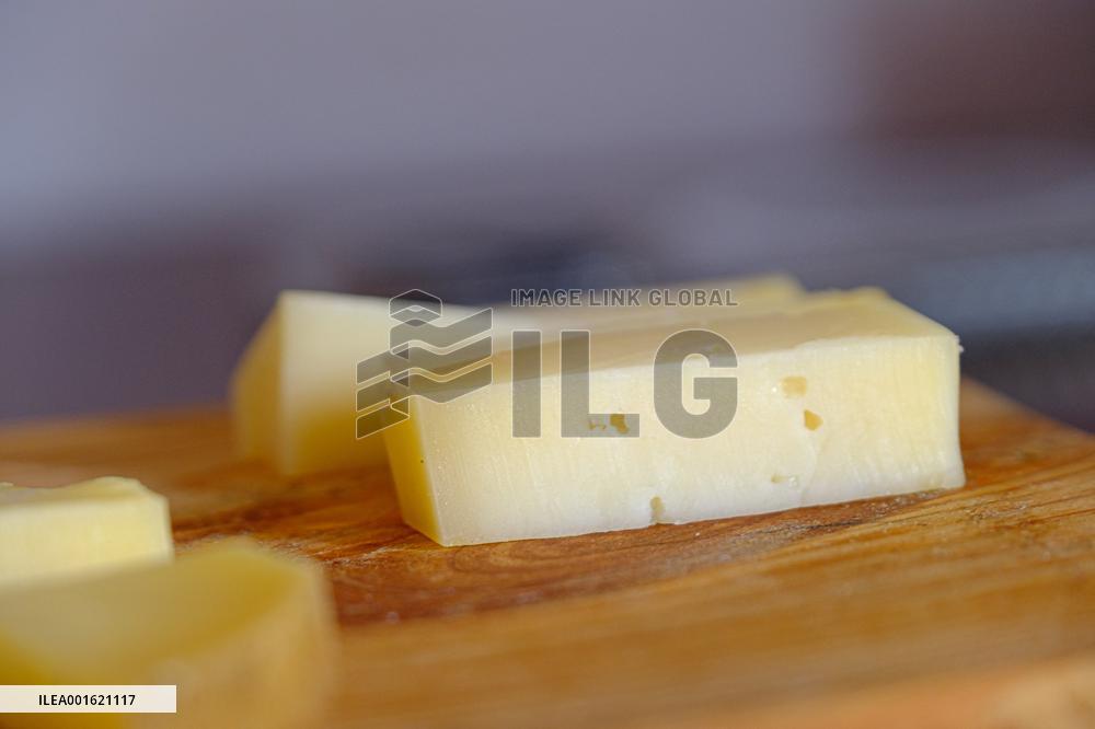 Mahon Cheese Making - Menorca