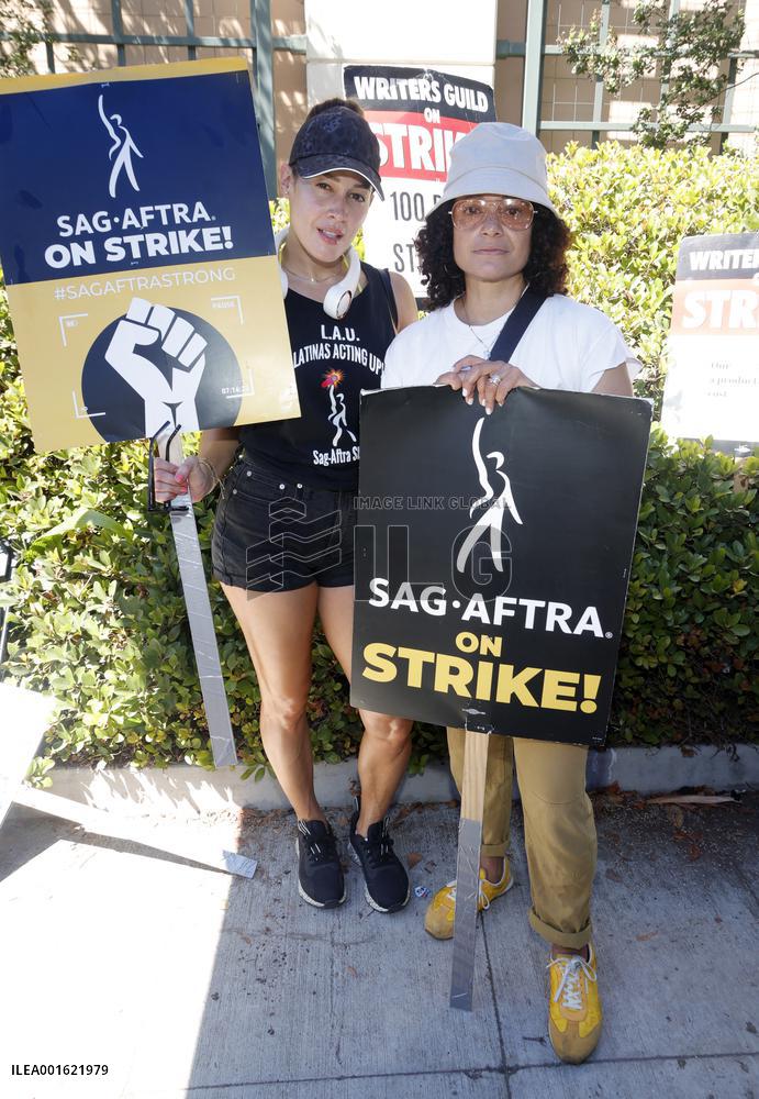 SAG-AFTRA and WGA Strike outside Warner Bros - LA
