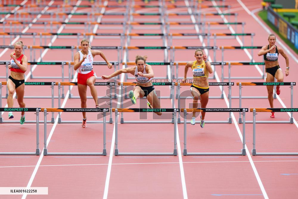 (SP)HUNGARY-BUDAPEST-ATHLETICS-WORLD CHAMPIONSHIPS-WOMEN'S HEPTATHLON-100M HURDLES
