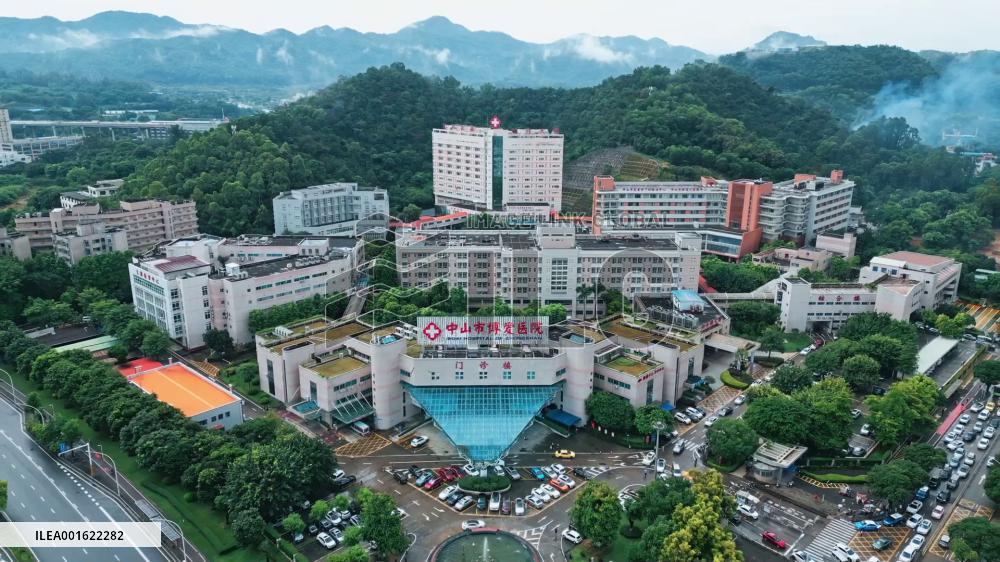 Expat experiences a day's work of Chinese doctor