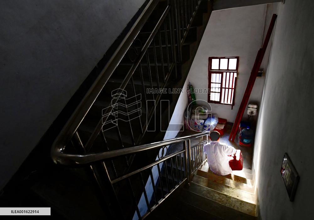 CHINA-JIANGXI-PHYSICALLY-CHALLENGED DOCTOR (CN)