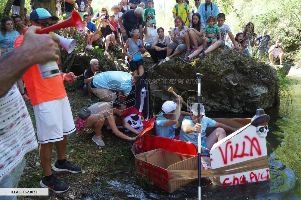 First Cardboard Boat Race - Spain