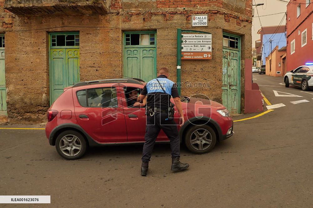 Tenerife Wildfire Forces Thousands to Evacuate