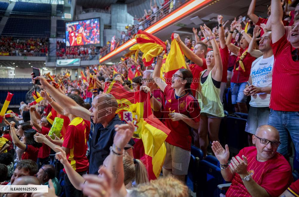 Fans Watch Women's World Cup Final - Spain