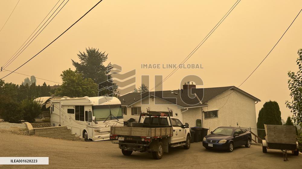 CANADA-BRITISH COLUMBIA-KELOWNA-WILDFIRE-SMOKE