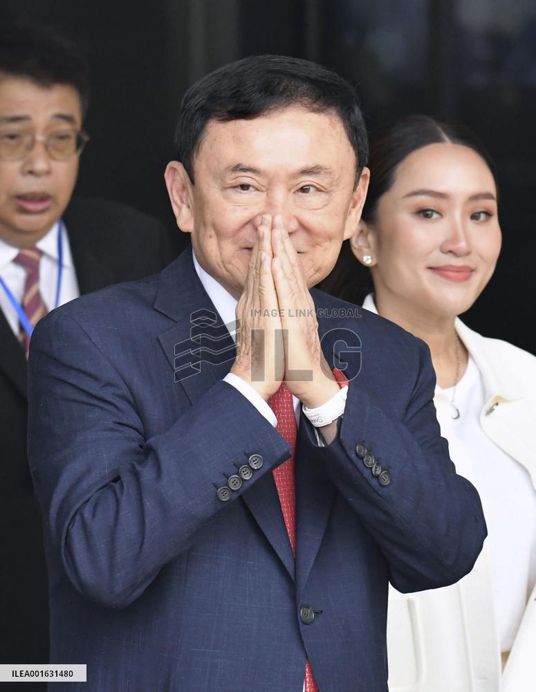 Ousted ex-PM Thaksin Shinawatra returns to Thailand