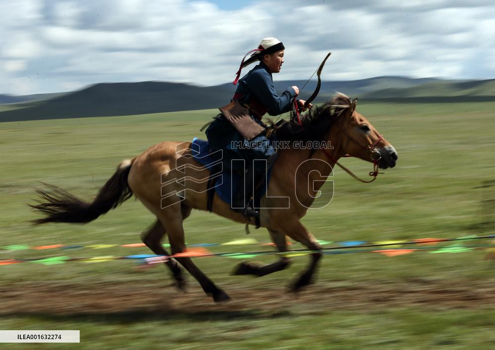 MONGOLIA-ULAN BATOR-NOMADIC CULTURE-FESTIVAL-HORSEMANSHIP PERFORMANCE