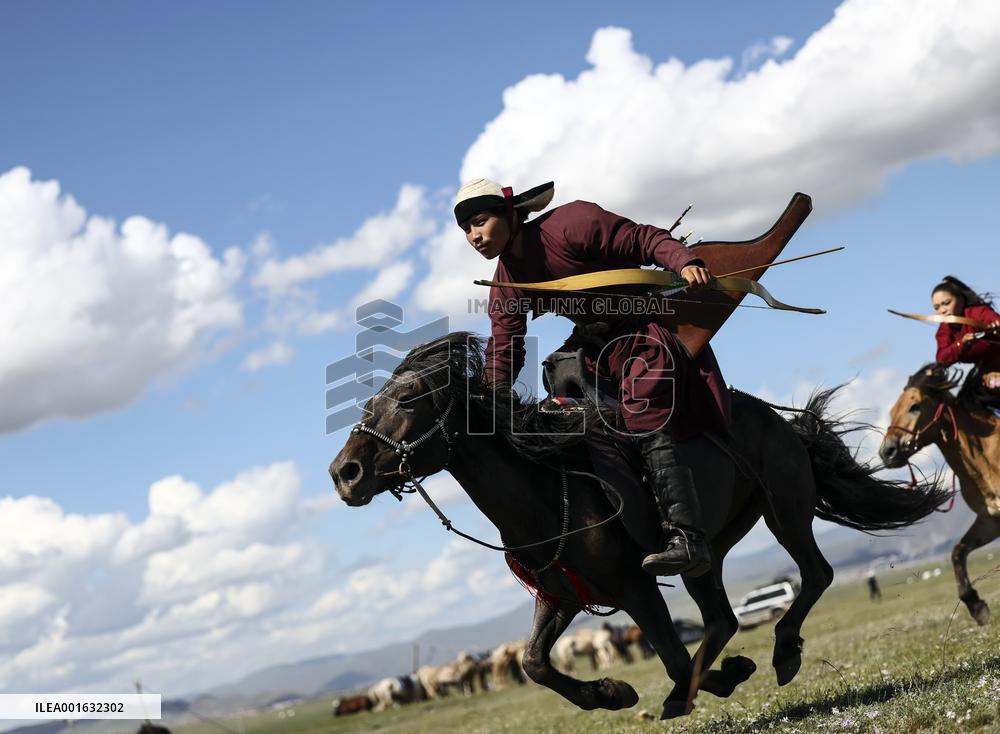 MONGOLIA-ULAN BATOR-NOMADIC CULTURE-FESTIVAL-HORSEMANSHIP PERFORMANCE