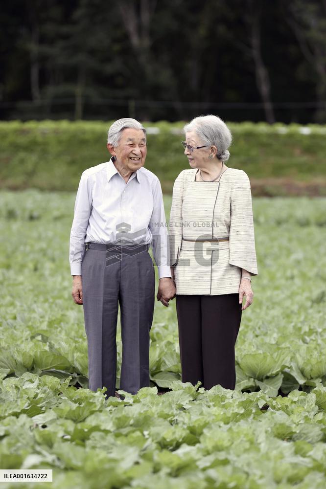 Former Japan emperor, empress in Karuizawa