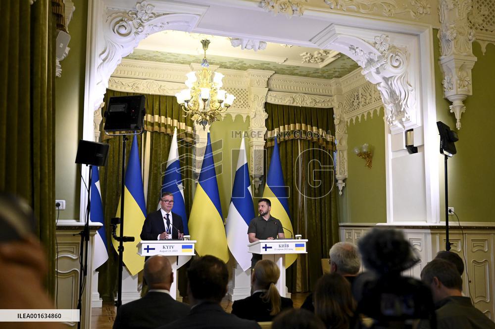 Finnish Prime Minister Petteri Orpo visits Ukraine