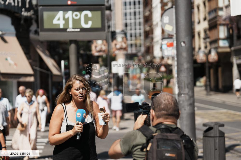 Fourth Heat Wave Of The Summer Hits Spain