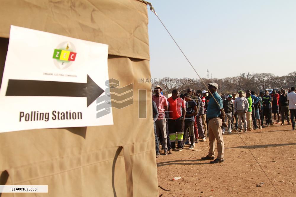 ZIMBABWE-HARARE-GENERAL ELECTIONS-POLLING-START