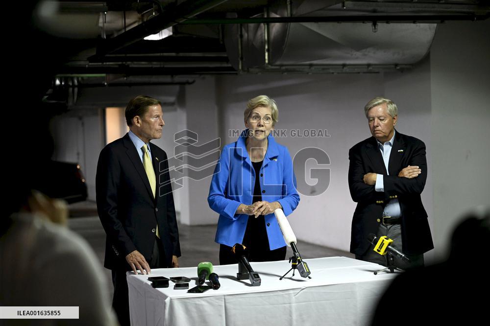 Finnish Prime Minister Petteri Orpo visits Ukraine