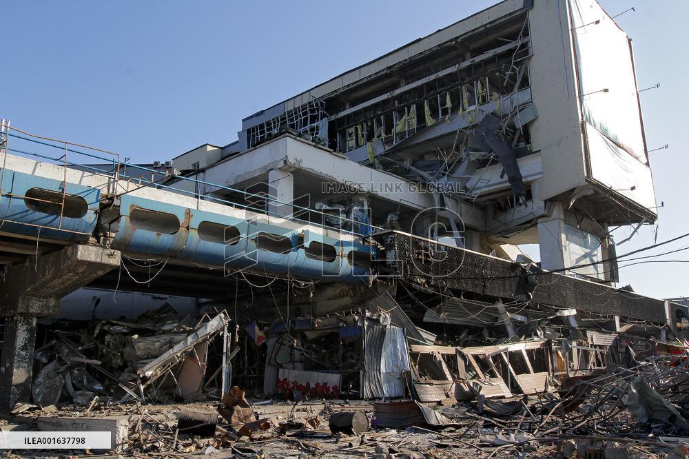 Russian troops strike Dnipro at night